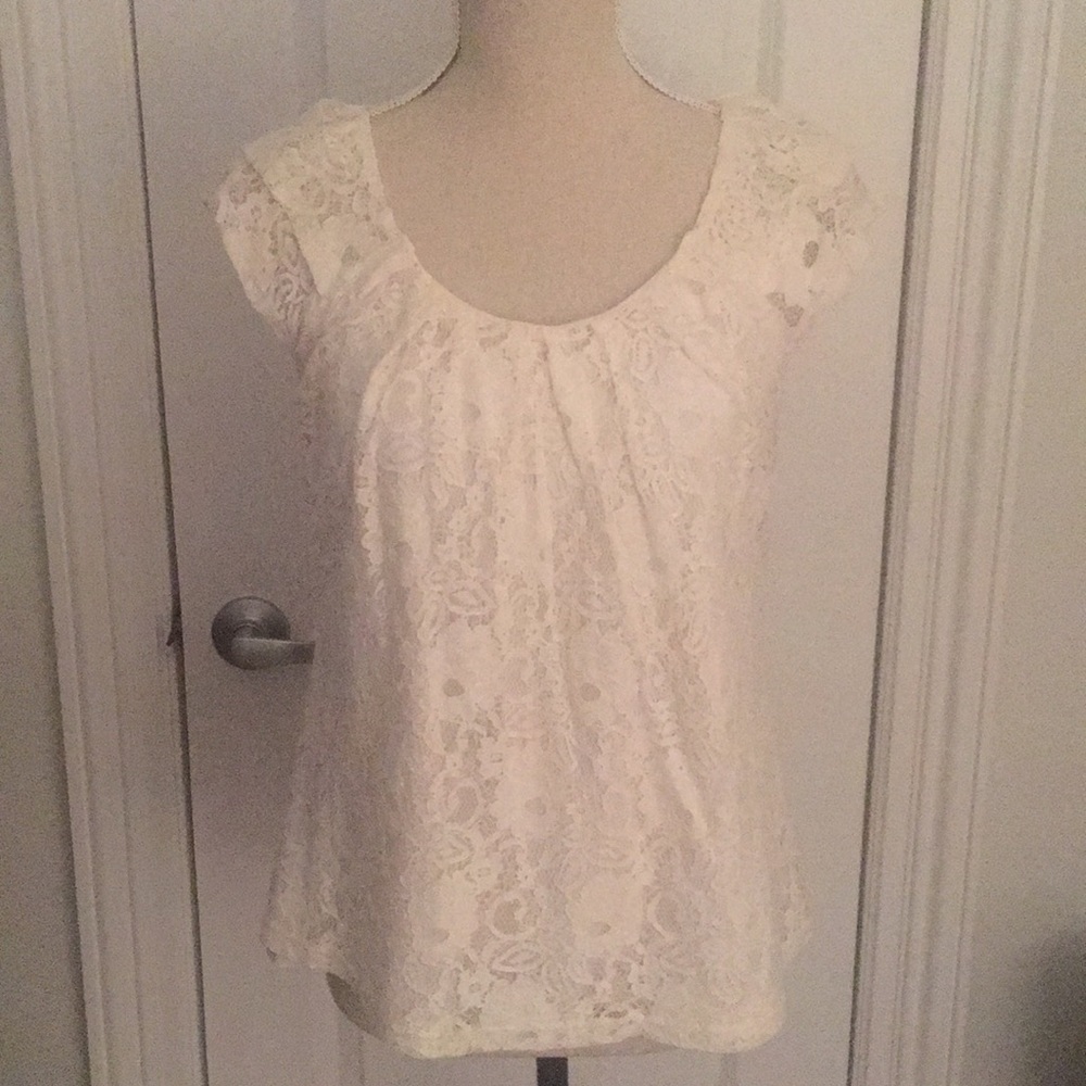 💰3/$24 Willi Smith Ivory Floral Cap Sleeve Lace